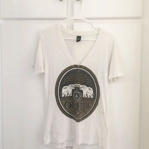 🚫SOLD🚫 OBEY white low v-neck tee